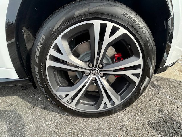 New 2025 Jaguar F-PACE SVR image 13