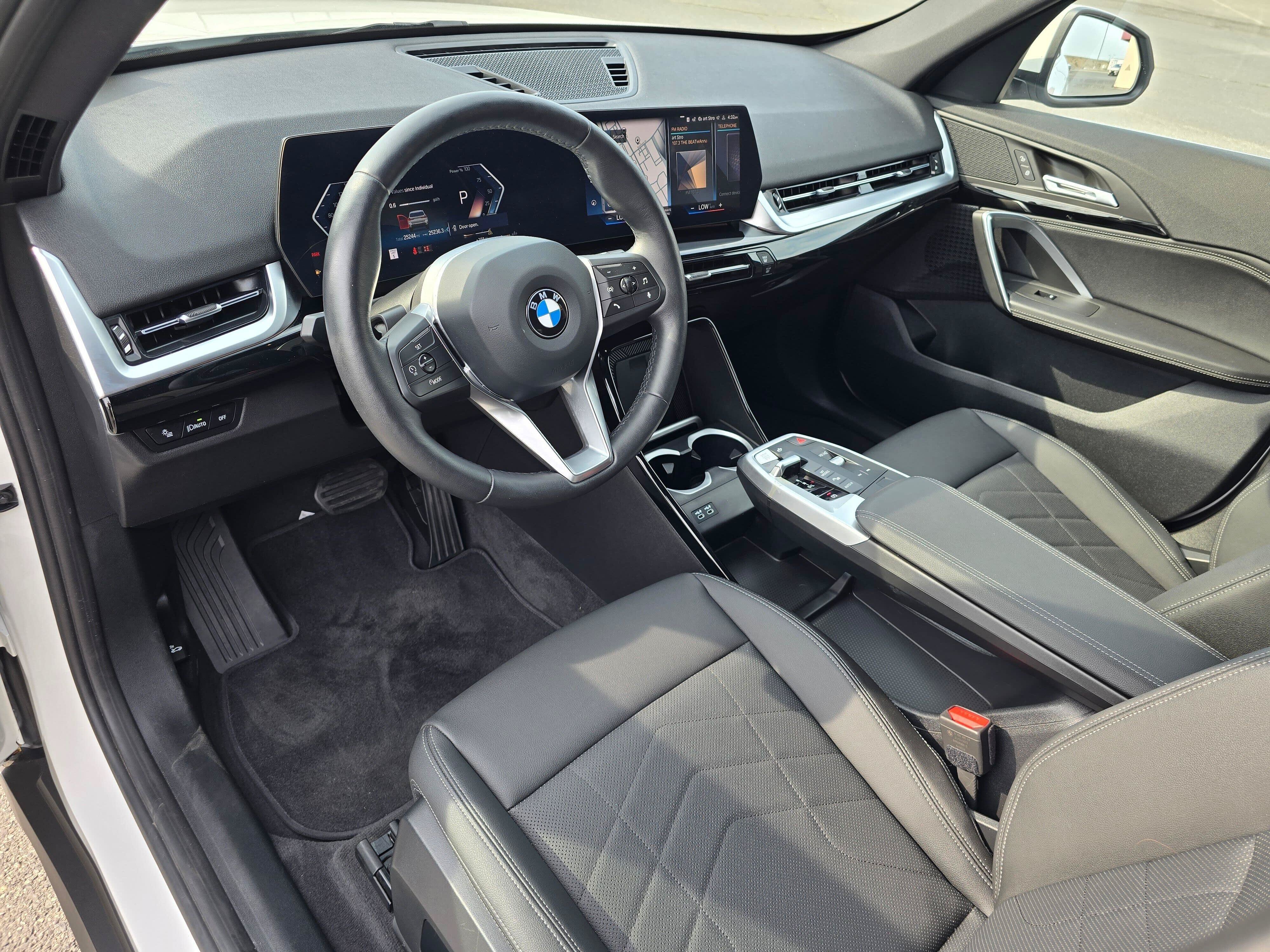 Certified 2023 BMW X1 xDrive28i w/ Convenience Package AWD/4WD image 2