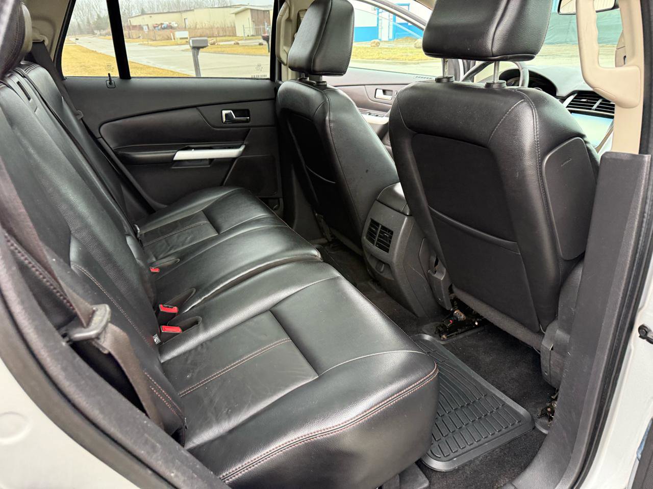 Used 2011 Ford Edge SEL w/ Canadian Comfort Pkg AWD/4WD image 22