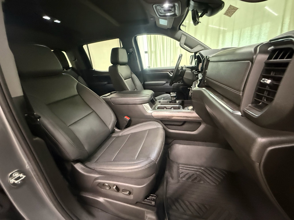 Certified 2023 Chevrolet Silverado 1500 LTZ w/ Technology Package AWD/4WD image 27