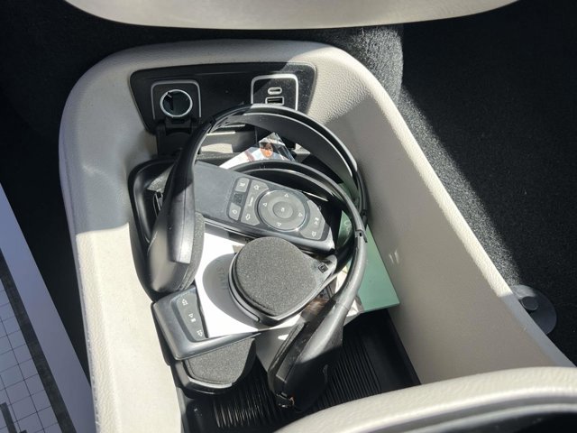 Certified 2021 Chrysler Pacifica Touring-L w/ Uconnect Theater Family Group FWD image 31