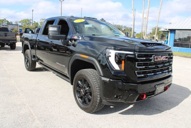 Used 2025 GMC Sierra 2500 AT4 image 16