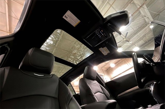 Used 2024 Cadillac XT4 Premium Luxury image 21