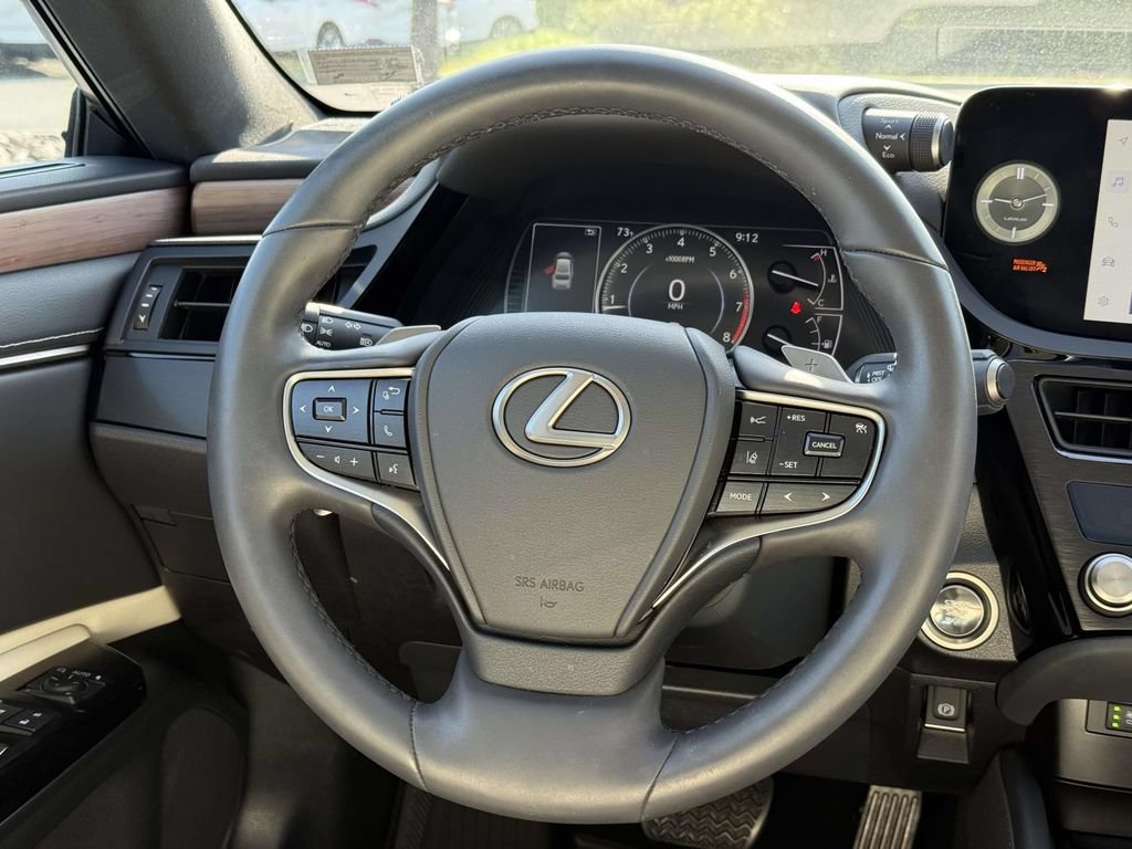 Used 2023 Lexus ES 350 w/ Premium Package FWD image 9