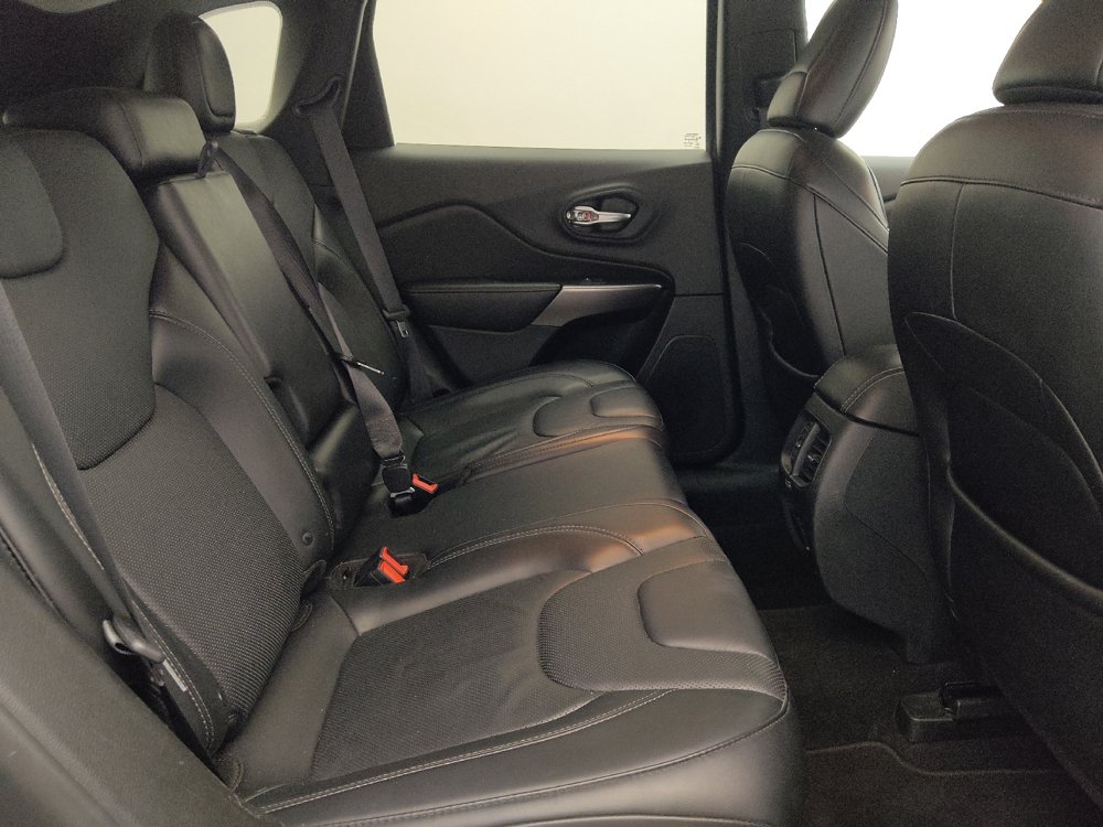Used 2019 Jeep Cherokee Limited AWD/4WD image 19