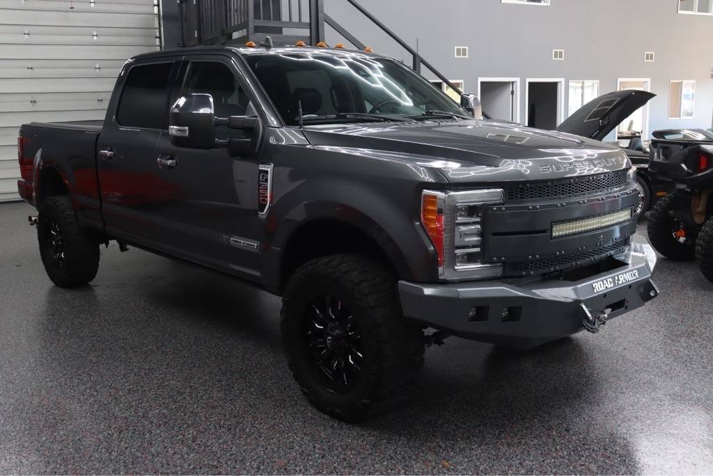 Used 2019 Ford F350 Lariat w/ Lariat Ultimate Package AWD/4WD image 2