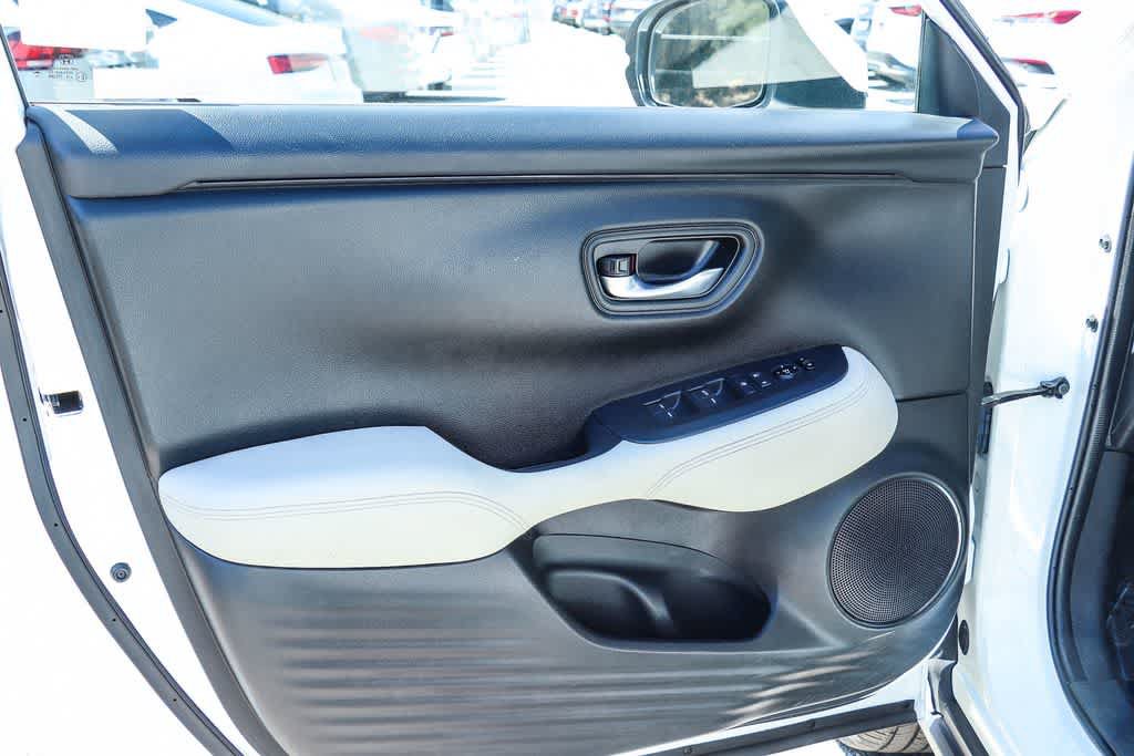Used 2024 Honda HR-V LX image 22