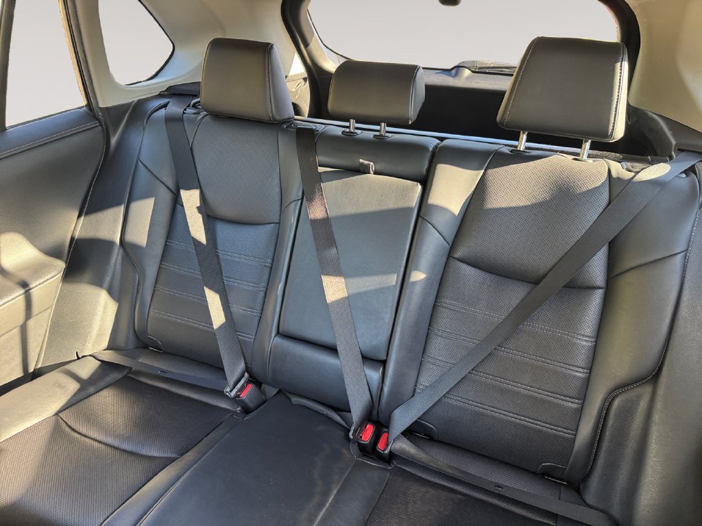 Used 2020 Toyota RAV4 Limited w/ Limited Grade Weather Package AWD/4WD image 13