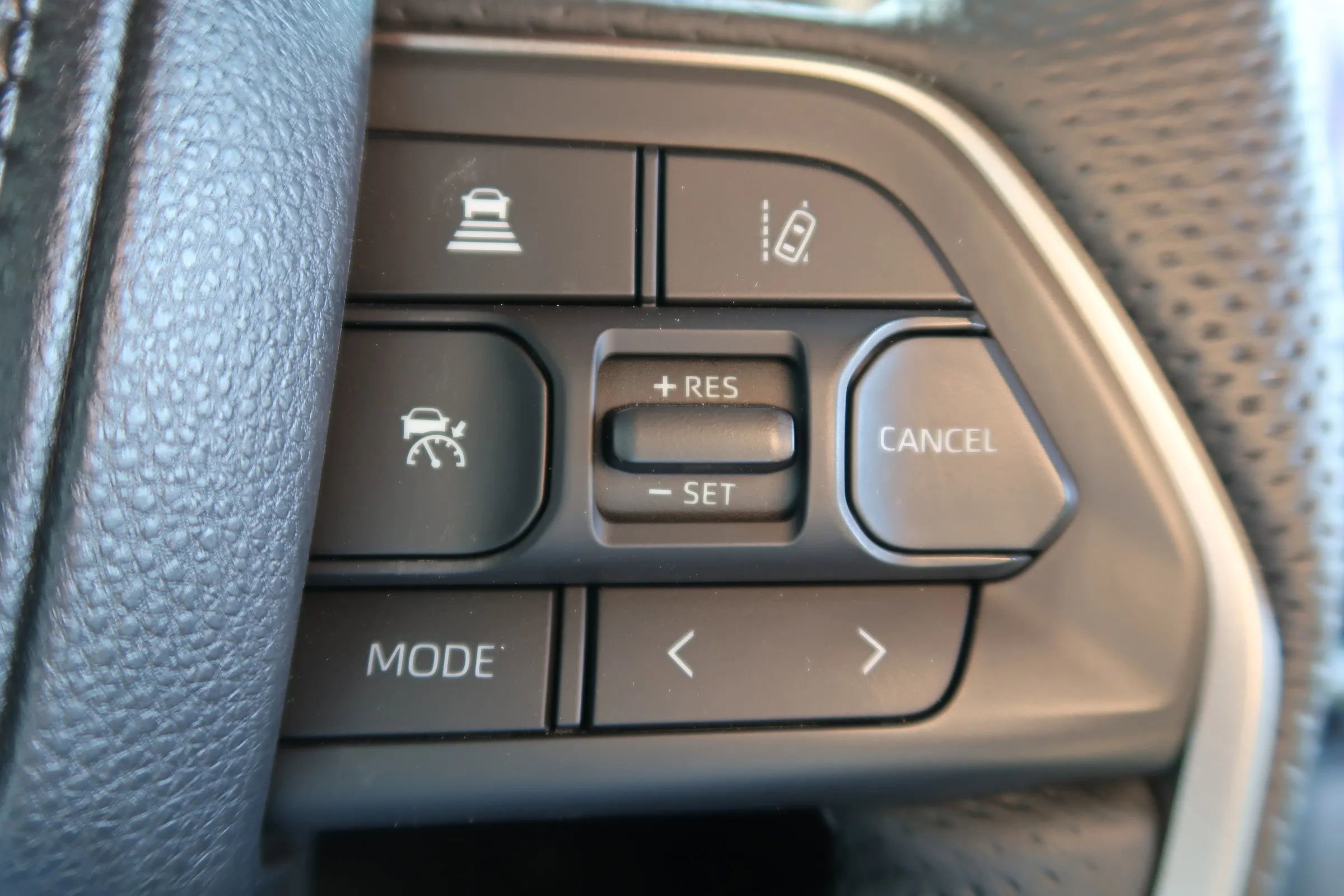 Used 2025 Toyota Tundra Limited image 42