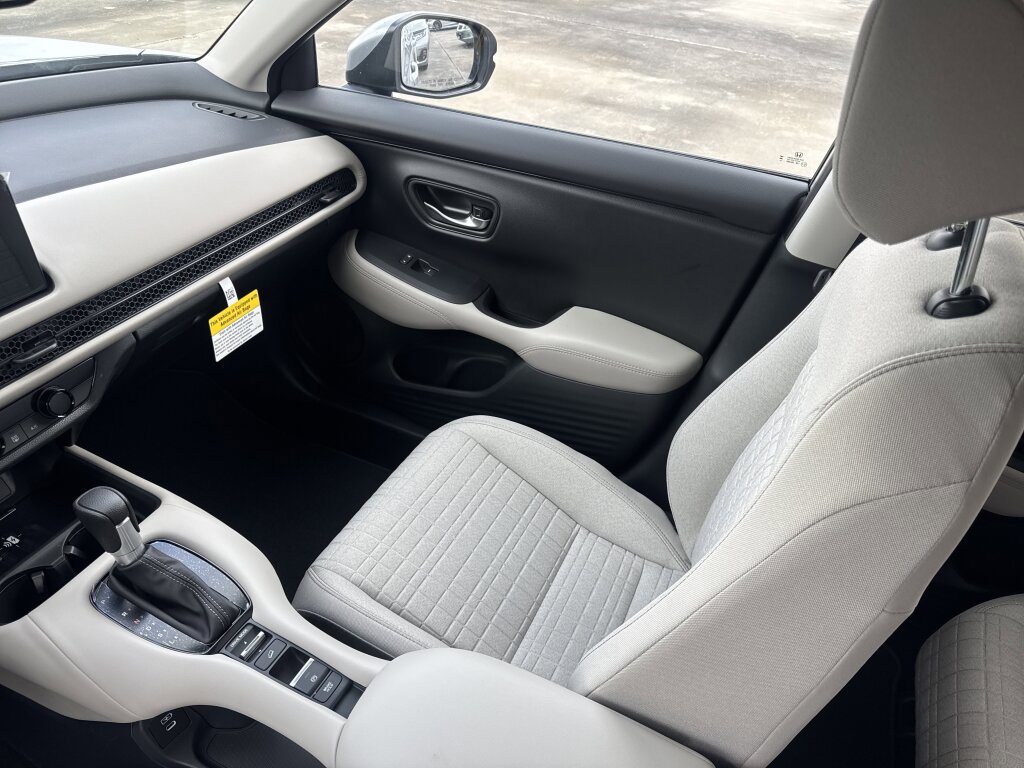 New 2026 Honda HR-V LX image 11