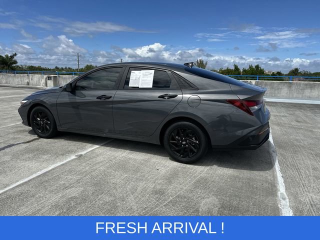 Used 2024 Hyundai Elantra SEL image 36