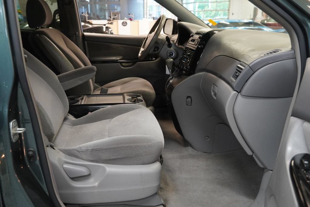 Used 2004 Toyota Sienna FWD image 21