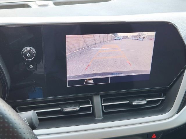 Used 2024 Chevrolet Trax RS image 7