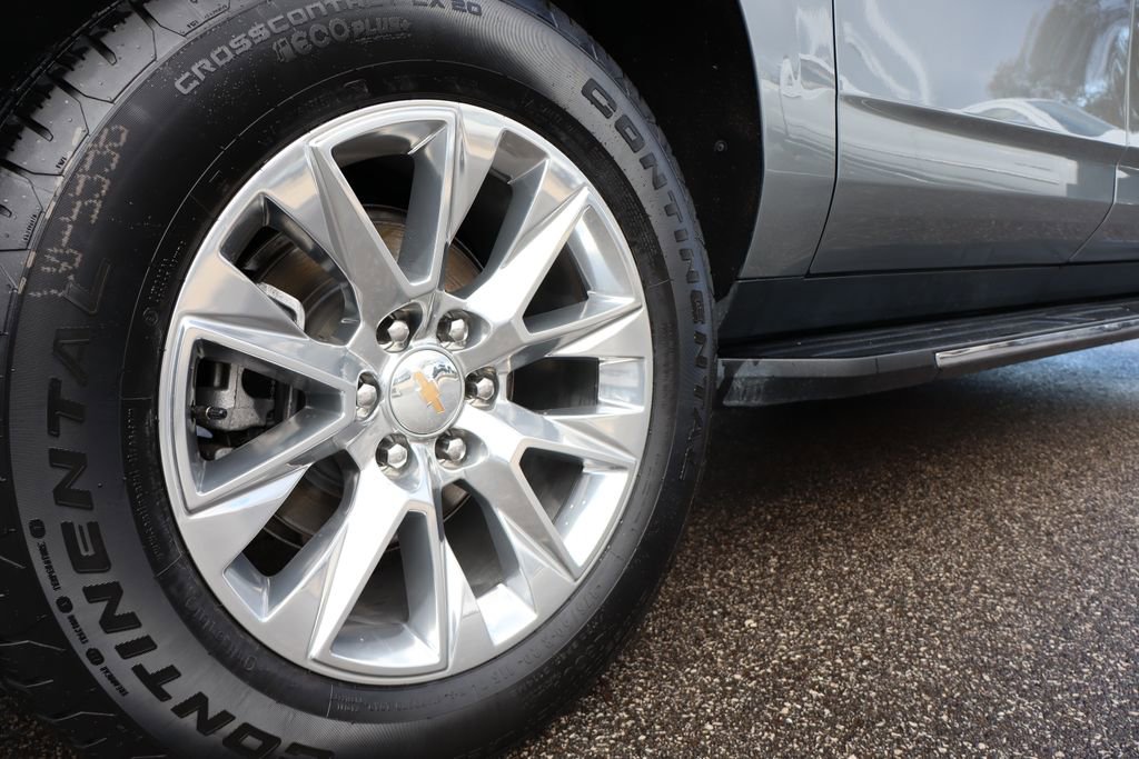 Used 2023 Chevrolet Suburban Premier image 41