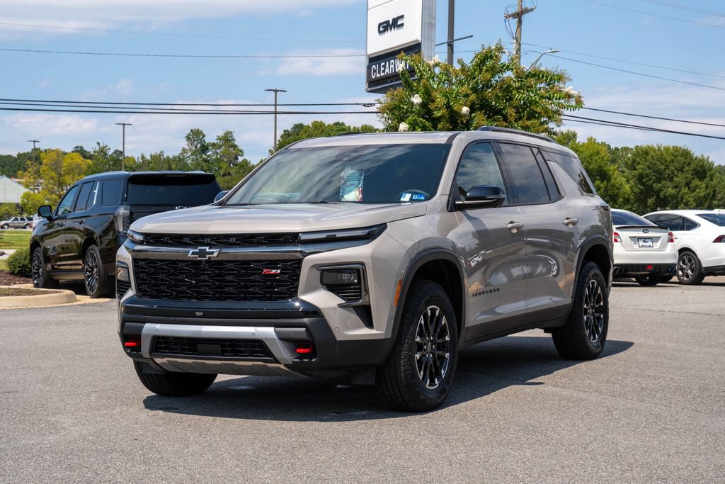 New 2026 Chevrolet Traverse Z71 w/ Enhanced Driving Package AWD/4WD image 3