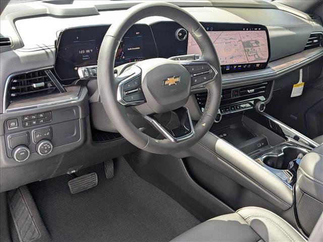 New 2026 Chevrolet Suburban Premier image 3
