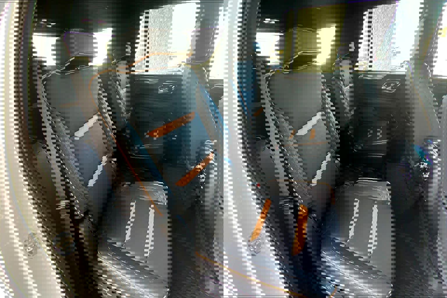 Used 2024 GMC Yukon AT4 w/ AT4 Premium Package image 19