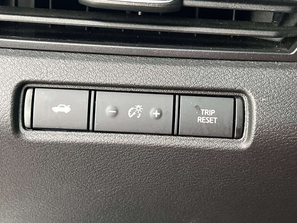 Used 2024 Nissan Altima 2.5 SV FWD image 43
