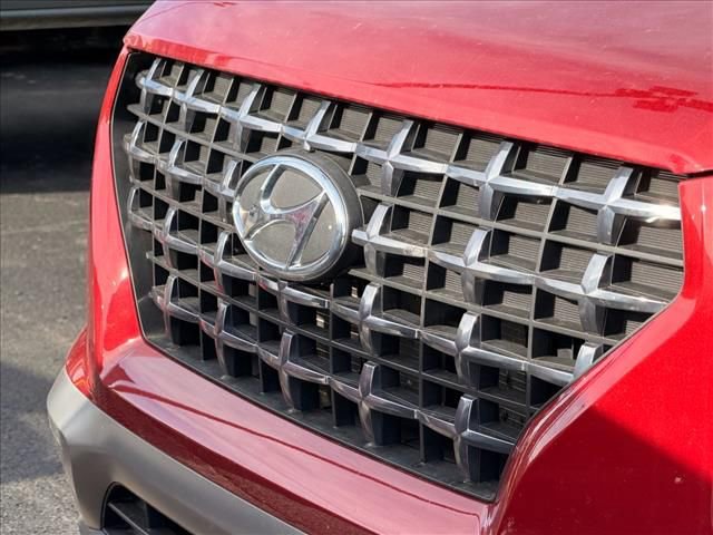 Used 2024 Hyundai Venue SEL FWD image 19