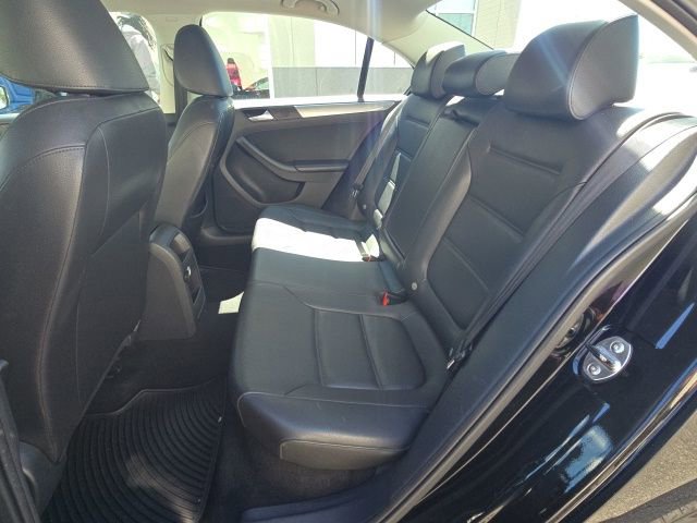 Used 2015 Volkswagen Jetta SE FWD image 11