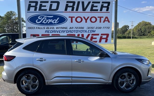 Used 2023 Ford Escape ST-Line w/ Tech Pack #1 image 1