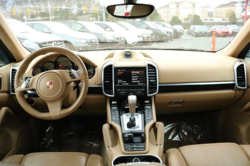 Used 2012 Porsche Cayenne image 15