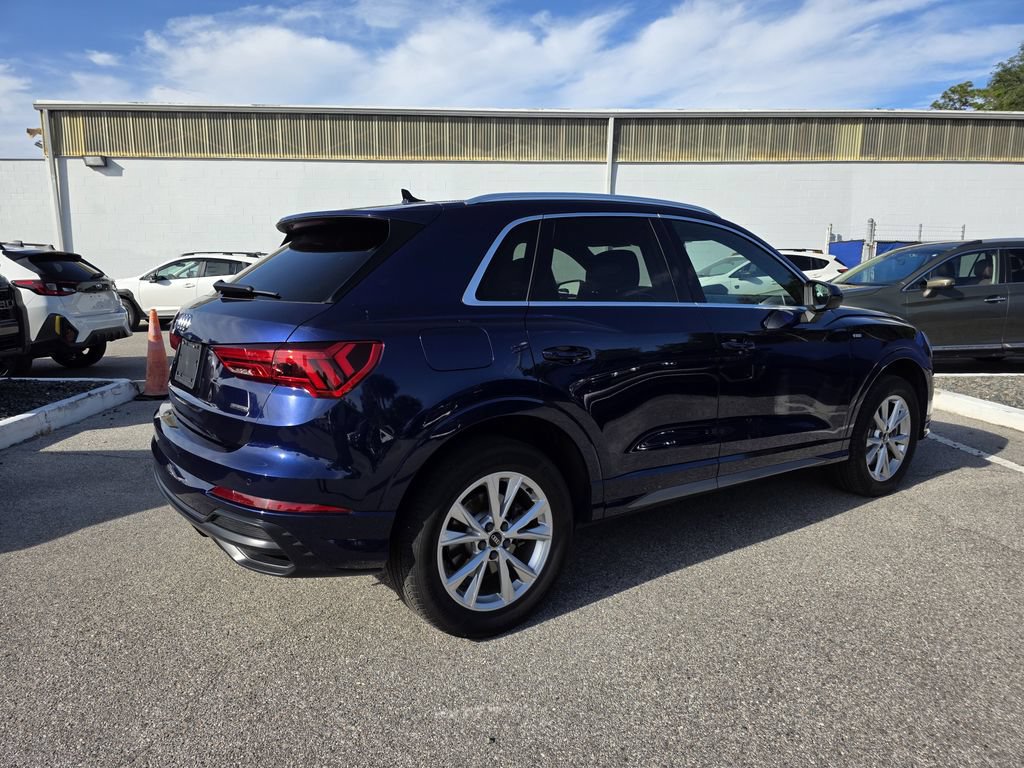 Used 2022 Audi Q3 2.0T Premium Plus AWD/4WD image 3