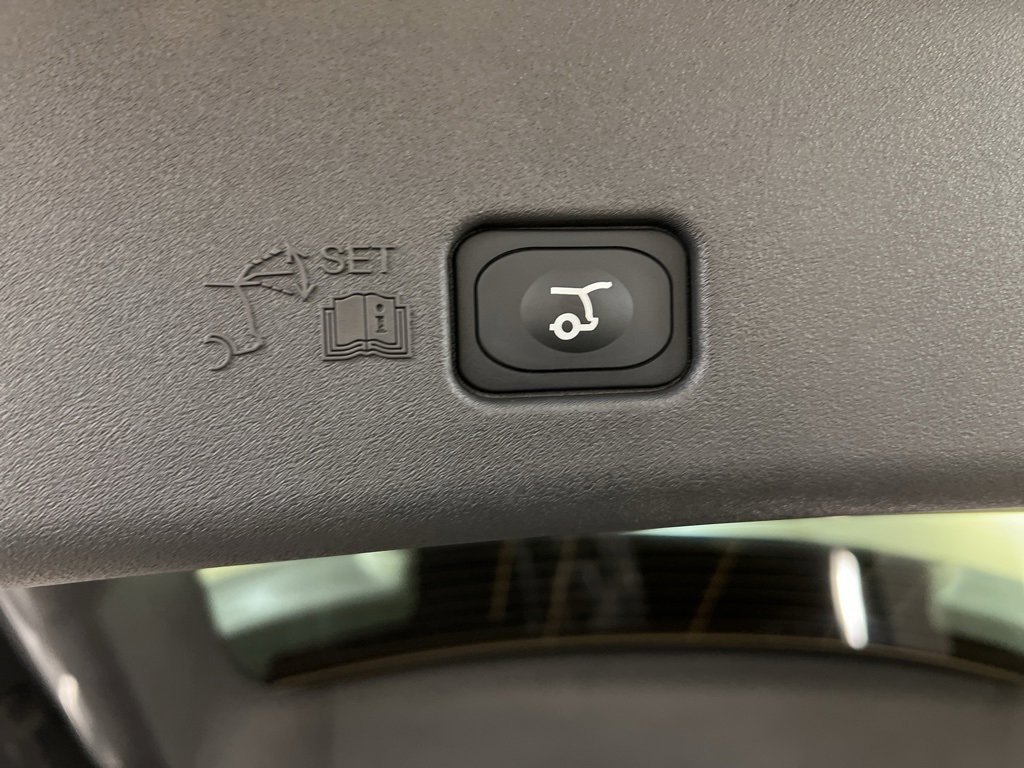 Used 2026 Lincoln Nautilus Premier image 37