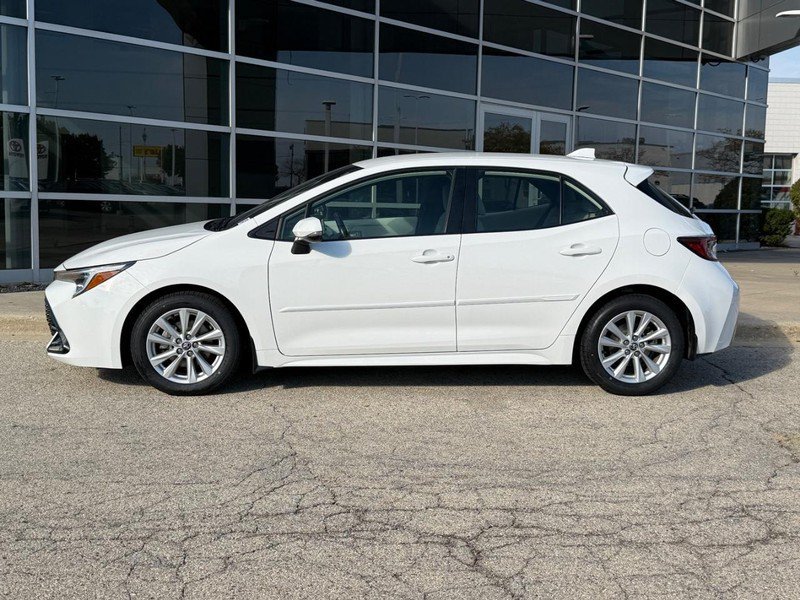 Used 2023 Toyota Corolla SE w/ SE Premium Package FWD image 6