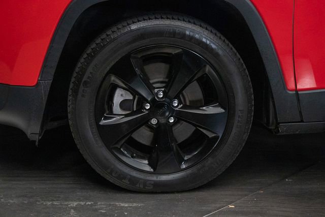 Used 2018 Jeep Cherokee Limited w/ High Altitude Package image 8