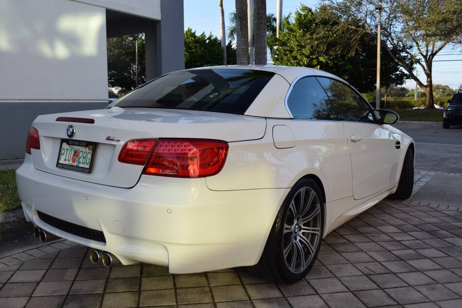 Used 2011 BMW M3 Convertible RWD image 8
