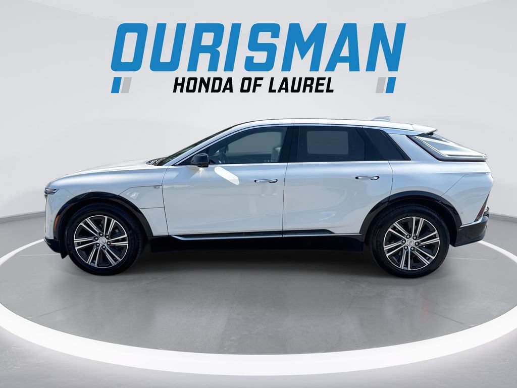 Used 2024 Cadillac Lyriq Luxury AWD/4WD image 5