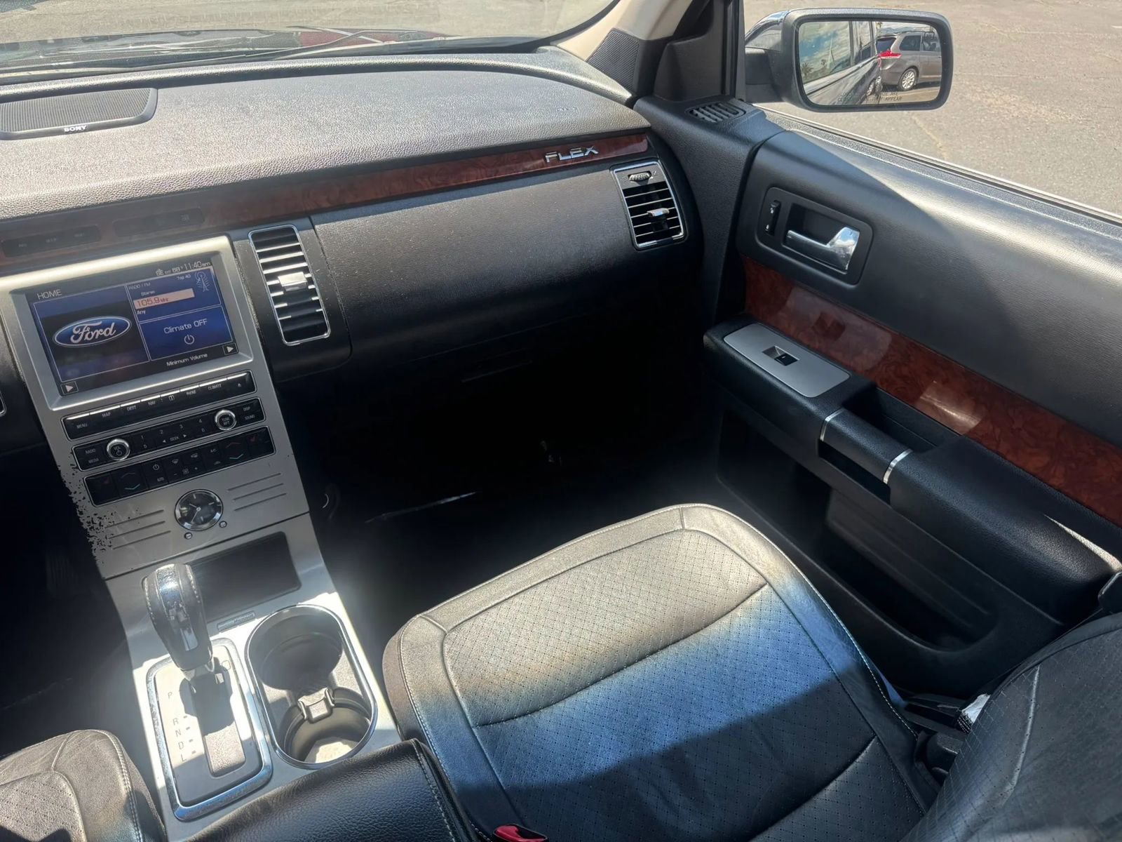 Used 2011 Ford Flex Limited image 32