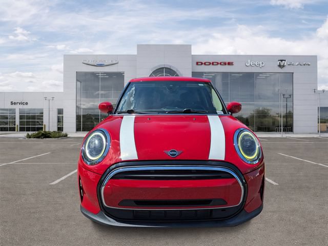 Used 2022 MINI Cooper 4-Door Hardtop w/ Storage Package FWD image 6