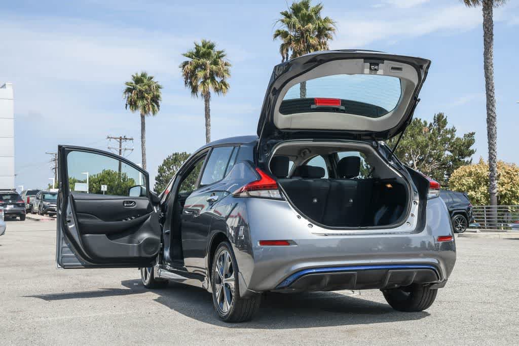 Used 2020 Nissan Leaf SV w/ SV Technology Package FWD image 27