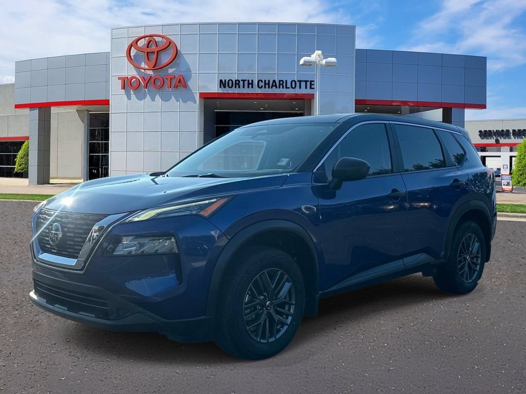 Used 2021 Nissan Rogue S FWD image 3