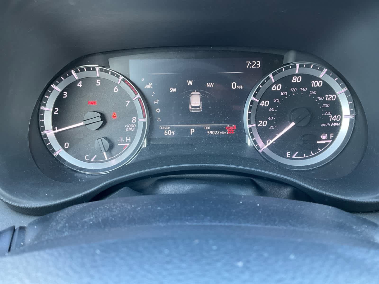 Used 2024 Toyota Highlander LE AWD/4WD image 22