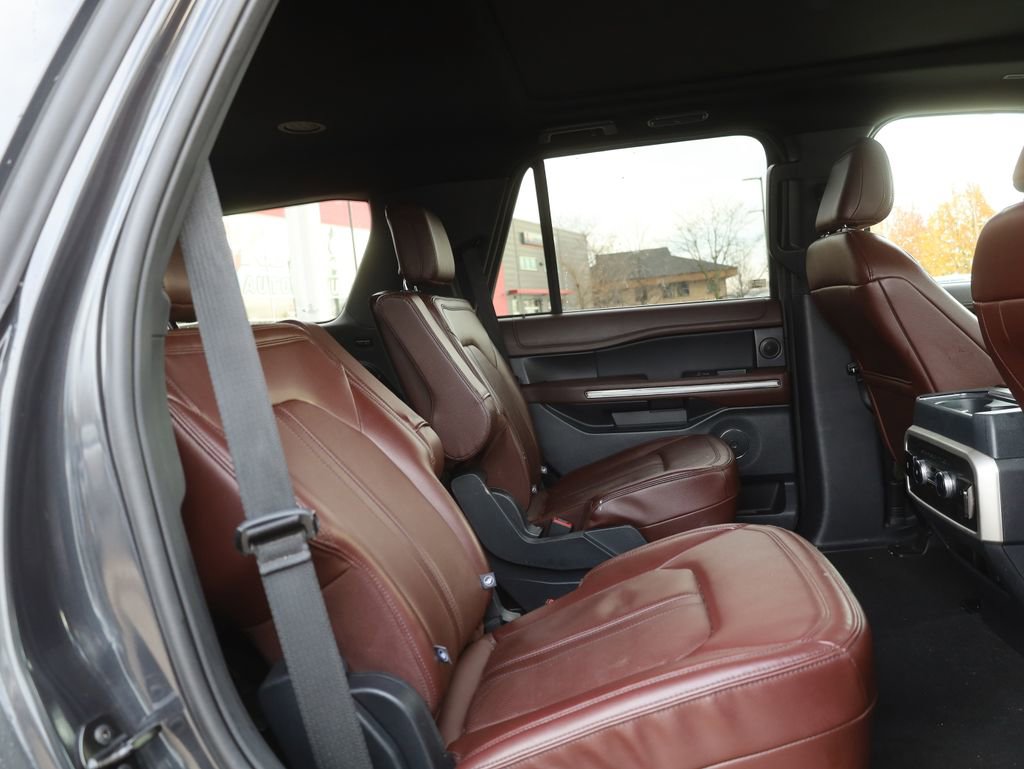 Used 2024 Ford Expedition Limited image 17