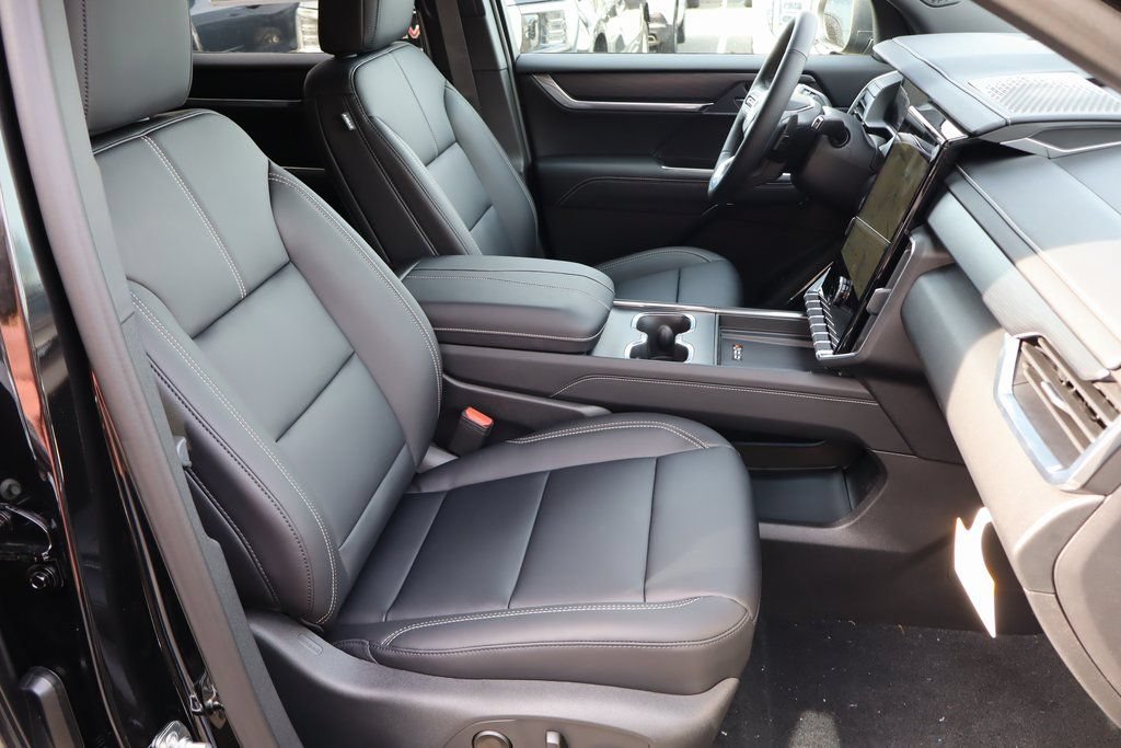 New 2026 GMC Acadia Elevation w/ Black Edition AWD/4WD image 27