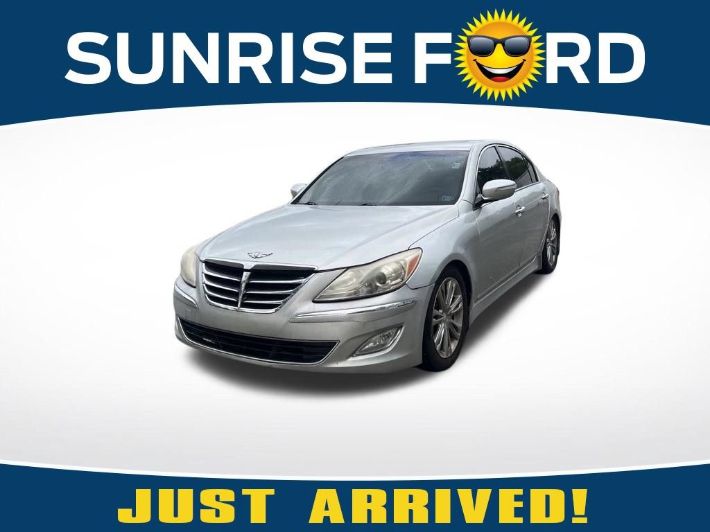 Used 2013 Hyundai Genesis 3.8 w/ Premium Pkg