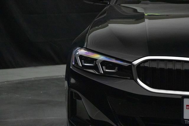 Used 2025 BMW 330i xDrive Sedan image 5