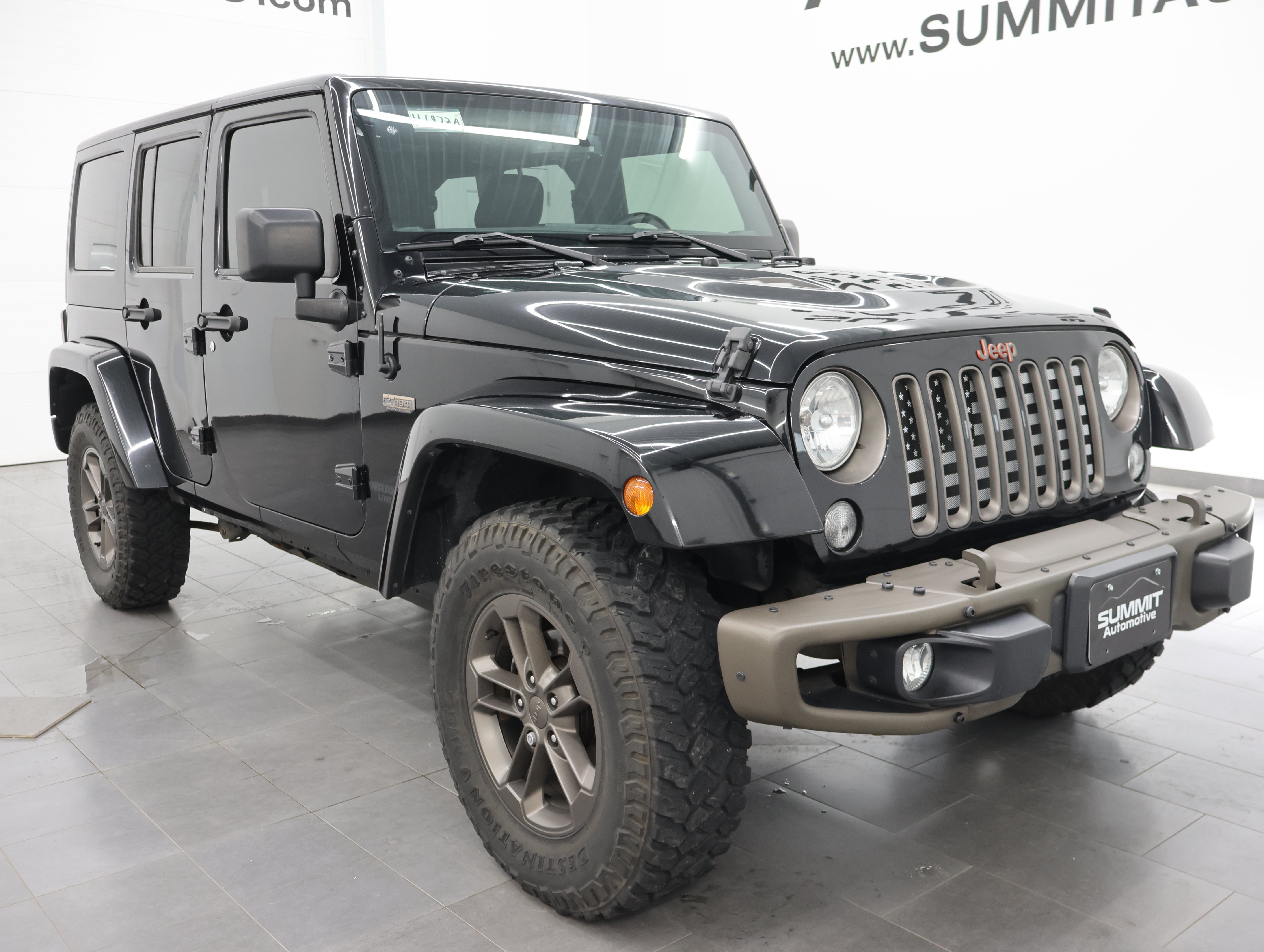 Used 2016 Jeep Wrangler Unlimited Sahara AWD/4WD image 2