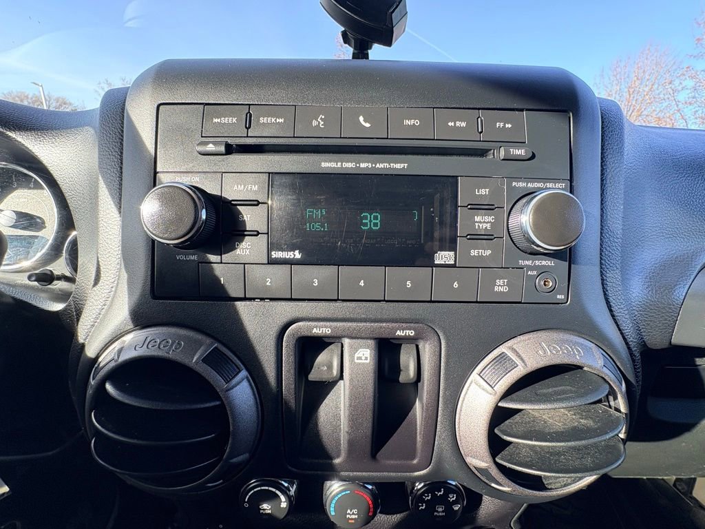 Used 2018 Jeep Wrangler Willys Wheeler image 19