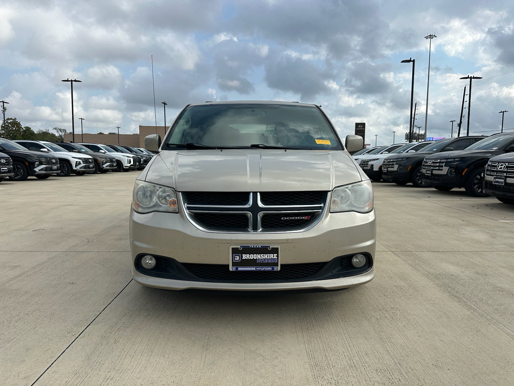 Used 2013 Dodge Grand Caravan Crew w/ Entertainment Group 1 image 2