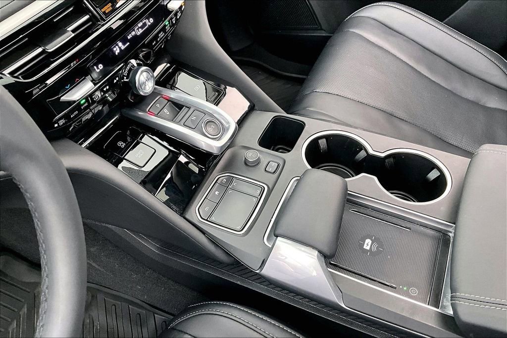 Certified 2024 Acura MDX FWD w/ Technology Package image 17