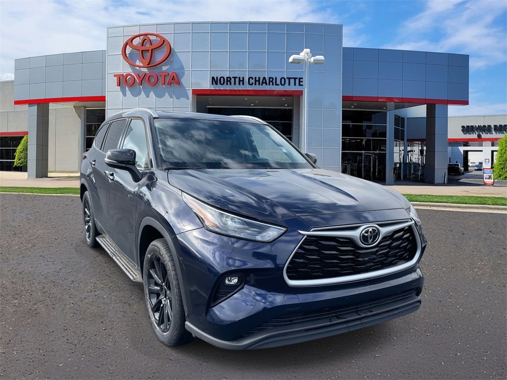Used 2022 Toyota Highlander XLE