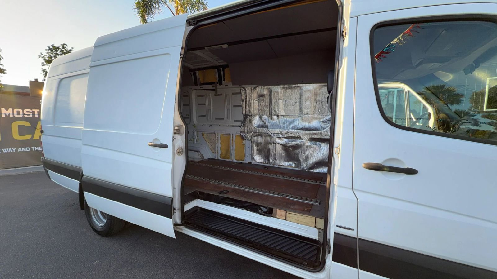 Used 2015 Mercedes-Benz Sprinter 3500 image 29