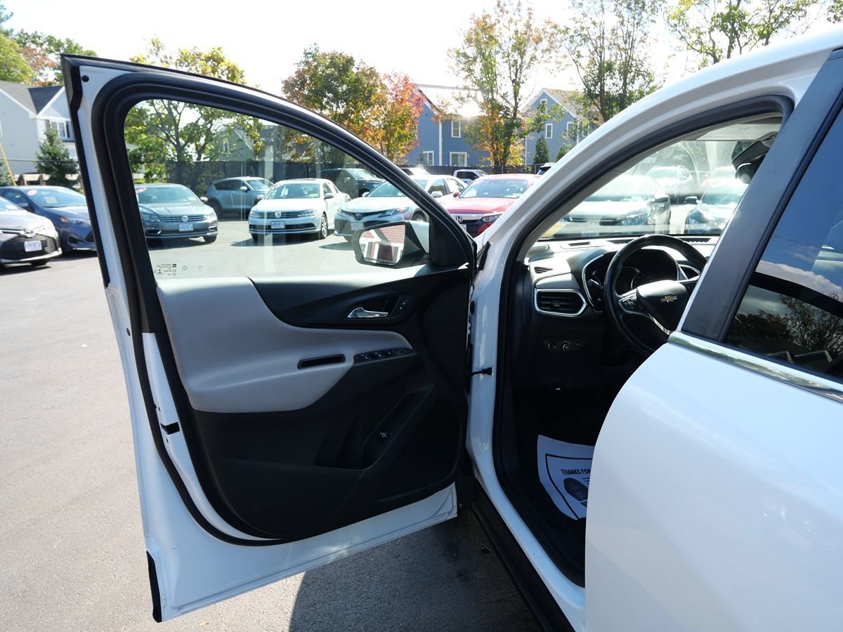 Used 2021 Chevrolet Equinox LT AWD/4WD image 17