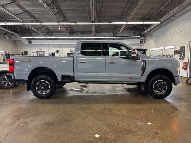 Used 2024 Ford F350 Platinum w/ Tremor Off-Road Package image 7