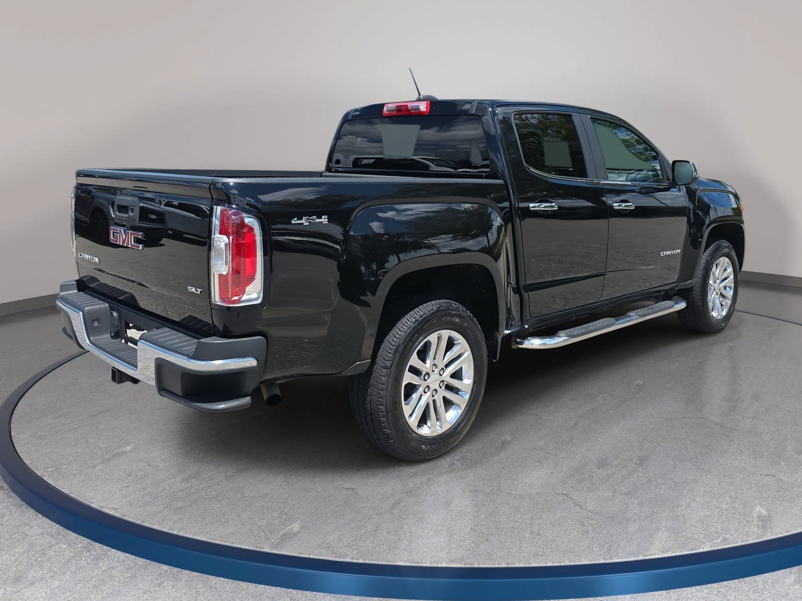 Used 2015 GMC Canyon SLT w/ Driver Alert Package AWD/4WD image 5